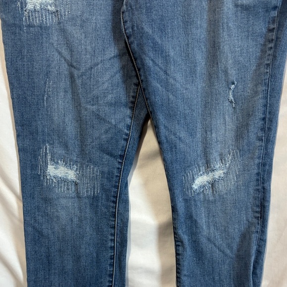 JustFab Distressed Skinny Blue Jeans - Picture 3 of 9